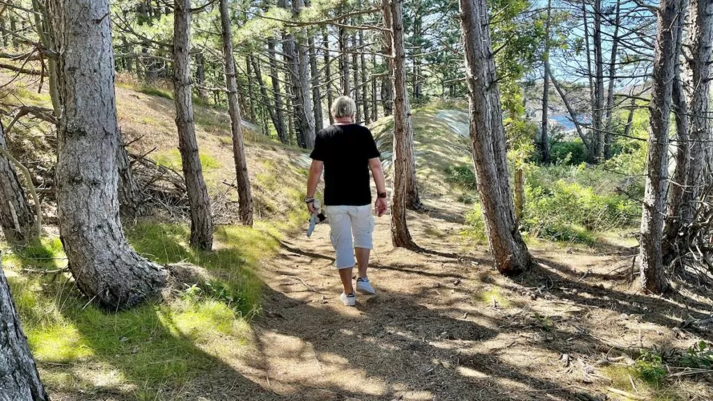 Vandring på Dyrön i Bohuslän