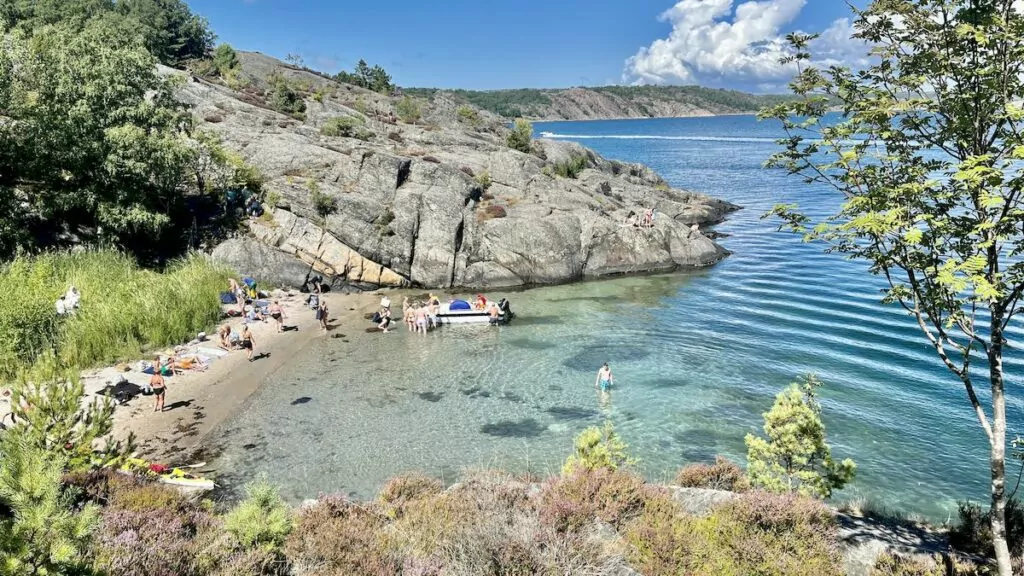 Badstrand på Dyrön i Bohuslän