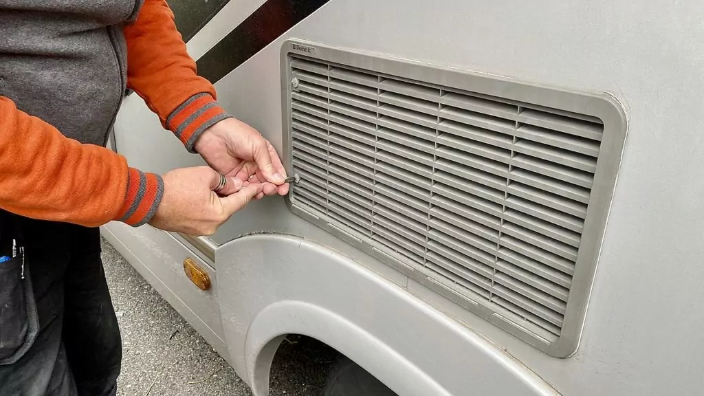 Husbilens kylskåp går inte på gasol - dags att försöka lösa problemet