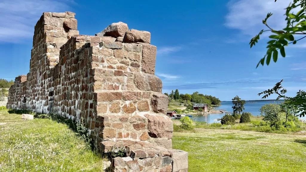 Att besöka Bomarsunds fästning på Åland