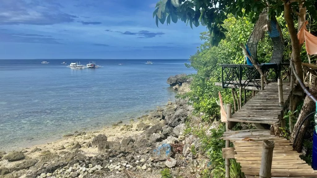 shipwreck beach bar