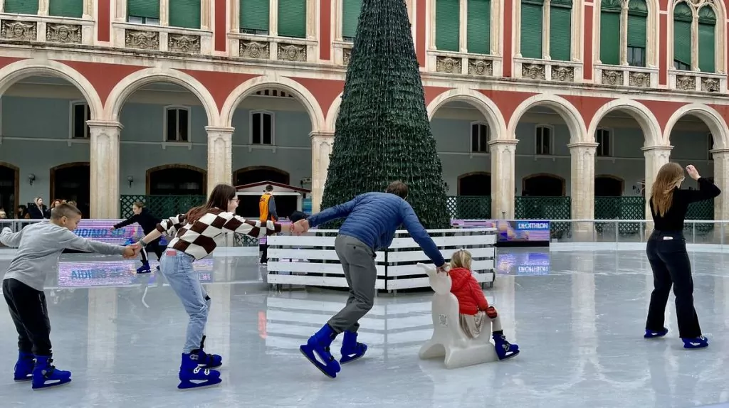 Jul i Split med skridskoåkning