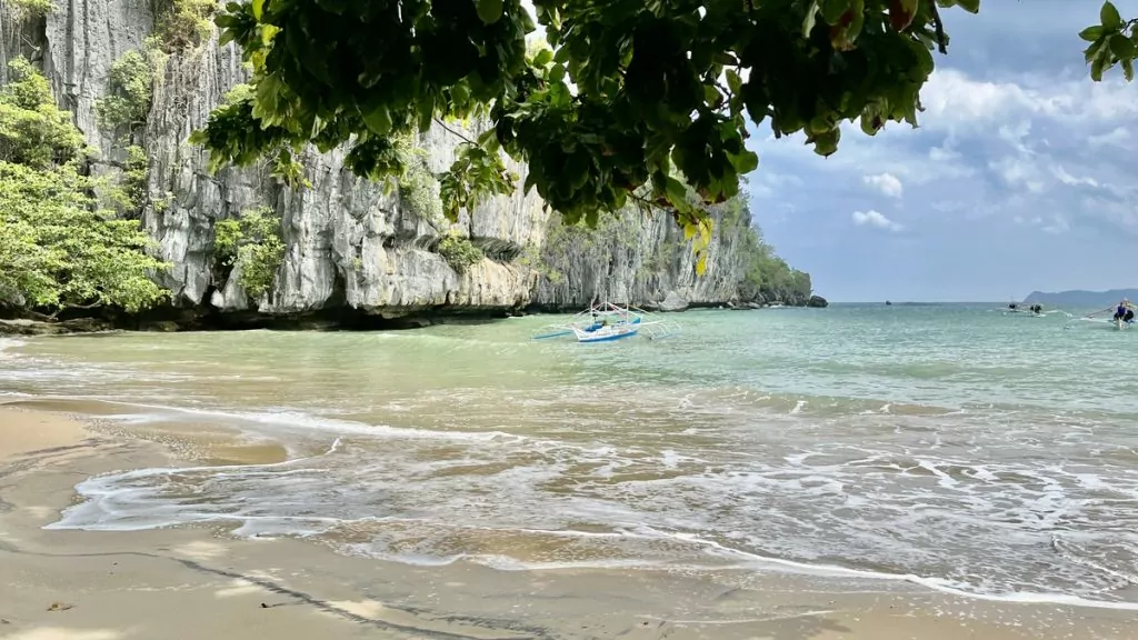 Strand på Palawan i Filippinerna