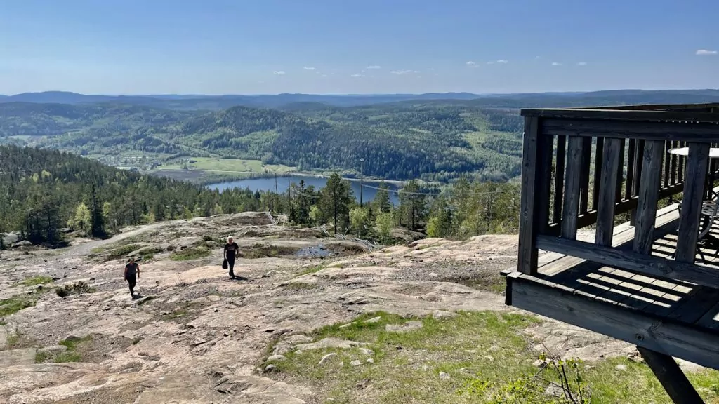 Att besöka Skuleberget i Höga kusten - utsikt från toppstugan