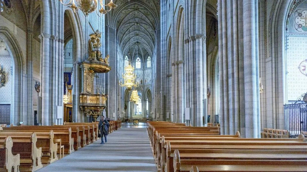 Resmål i Sverige - Uppsala domkyrka