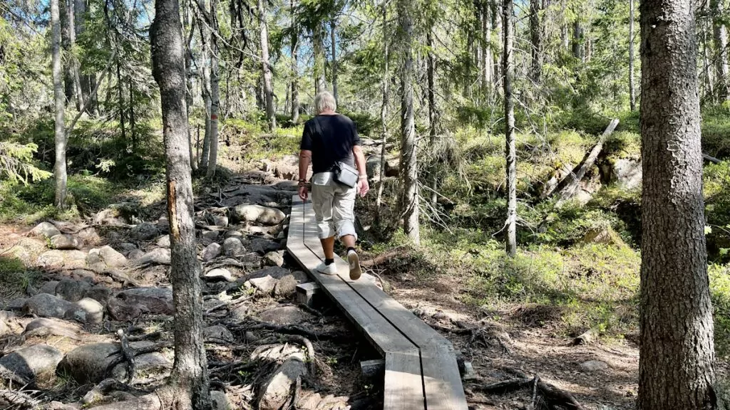 Vandra till Slåttdalsskrevan i Höga kusten